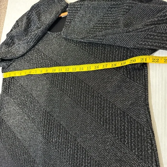 SALE🔥 Holiday Tops Christopher & Banks Women's Black Metallic Tunic Top Size XL - Picture 5 of 8